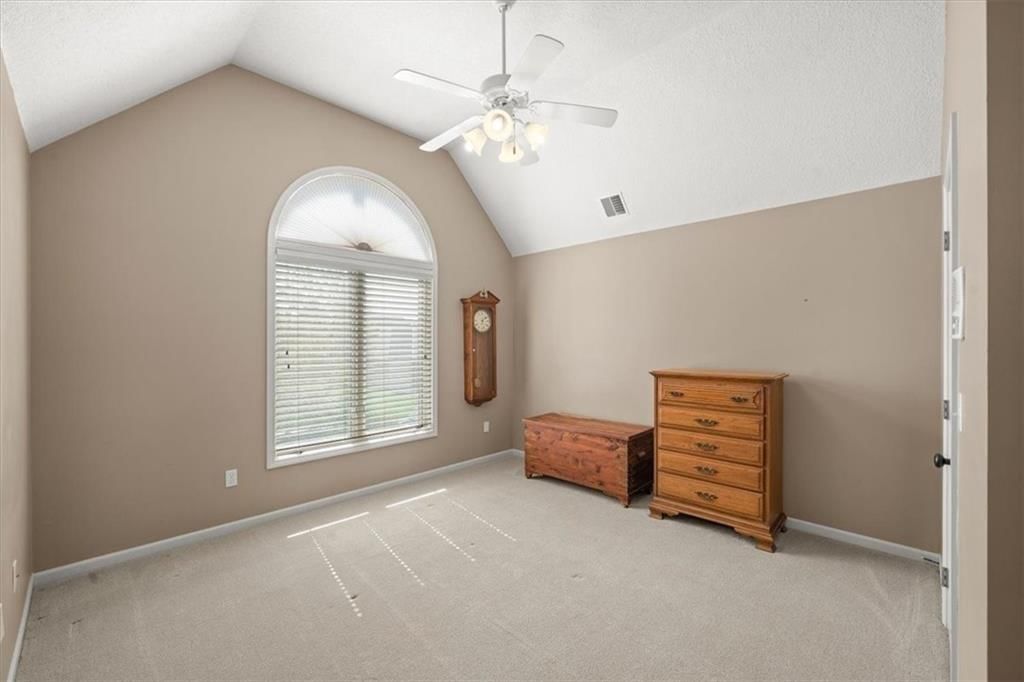 10122 N Montgall Avenue — photo 27