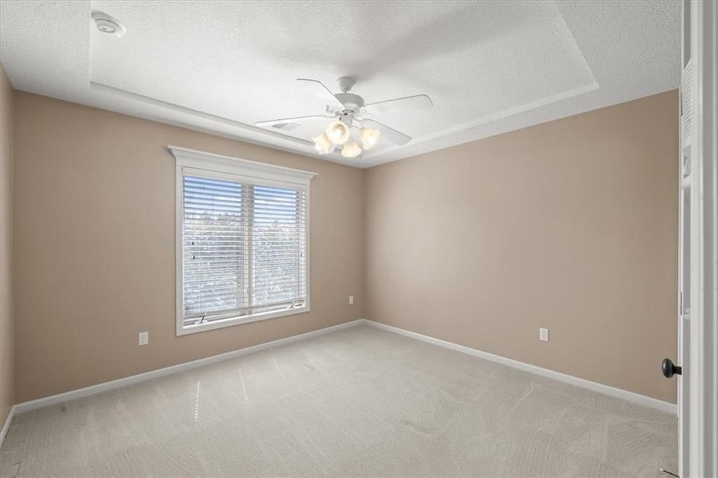 10122 N Montgall Avenue — photo 31