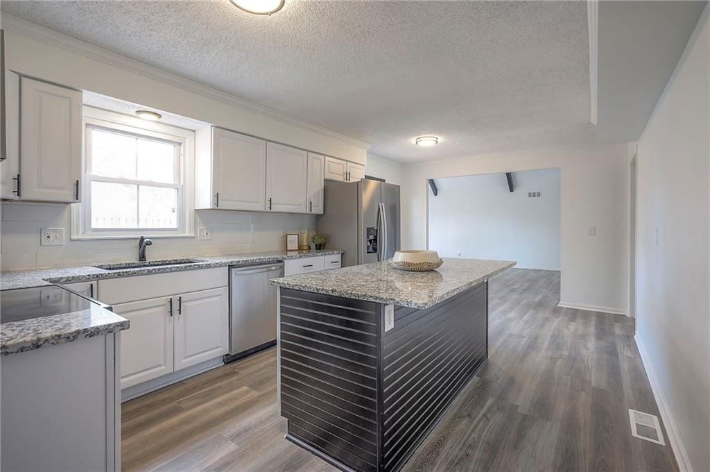 12822 W 82nd Street — photo 10