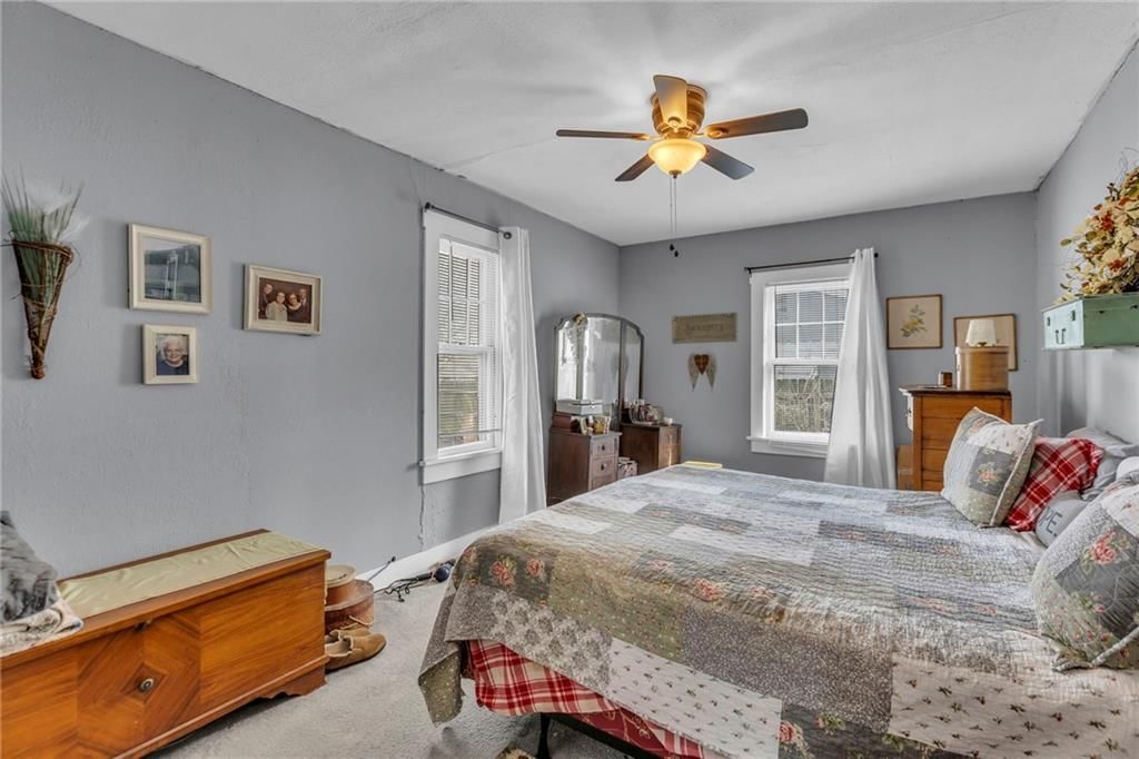240 N Blake Street — photo 14