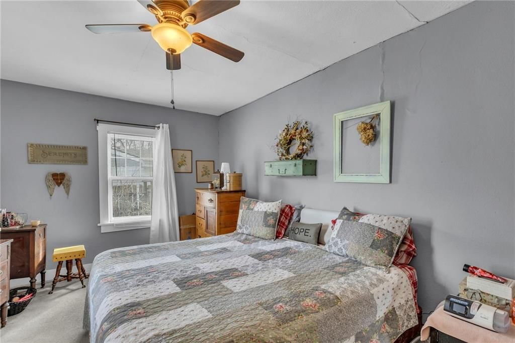 240 N Blake Street — photo 15