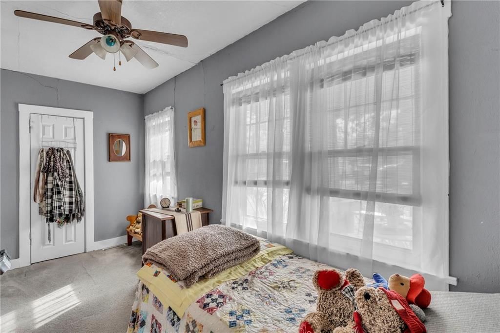 240 N Blake Street — photo 19
