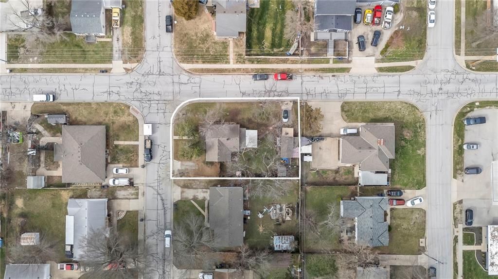 240 N Blake Street — photo 41