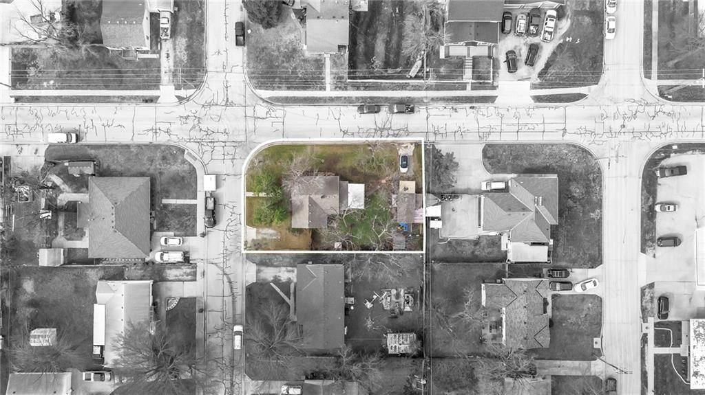 240 N Blake Street — photo 42