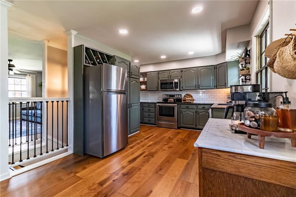 310 Johnson Drive — photo 16