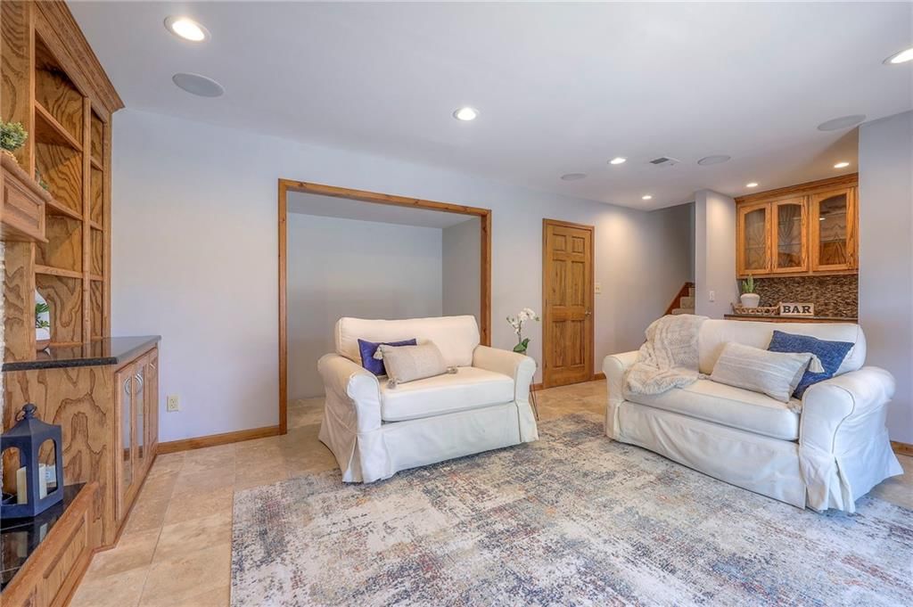 1100 S Winterbrooke Drive — photo 36