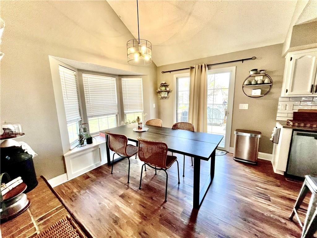 100 W Calico Drive — photo 5