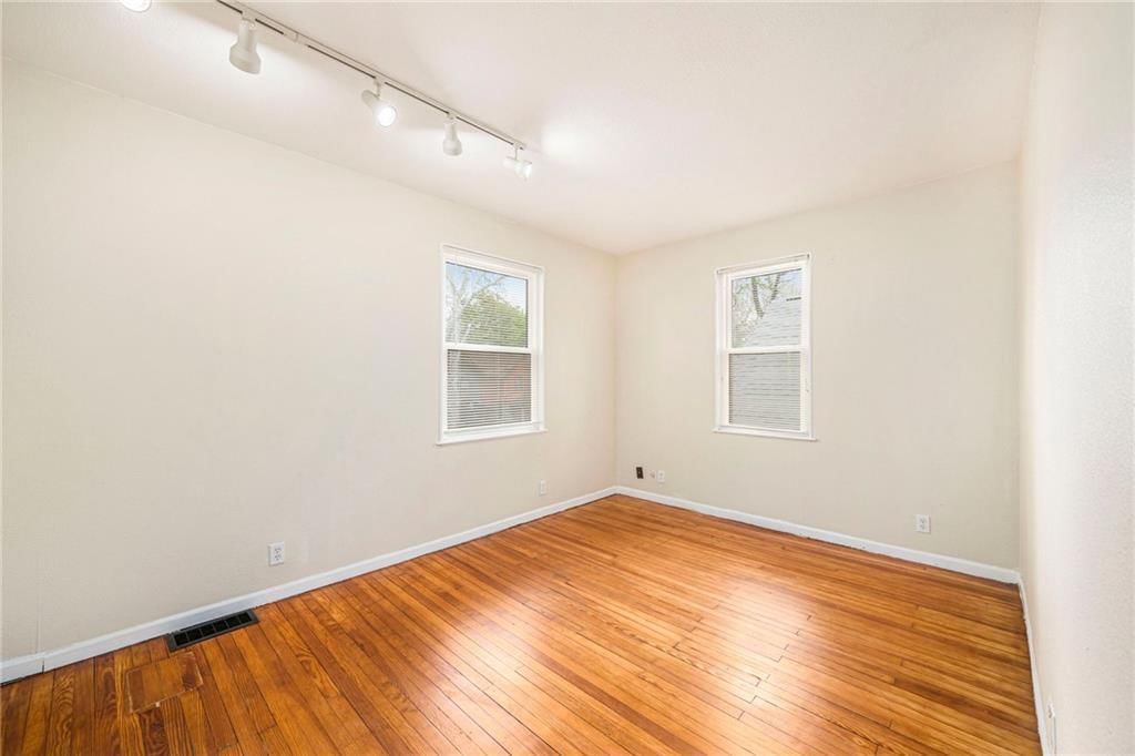803 E 41st Street — photo 15