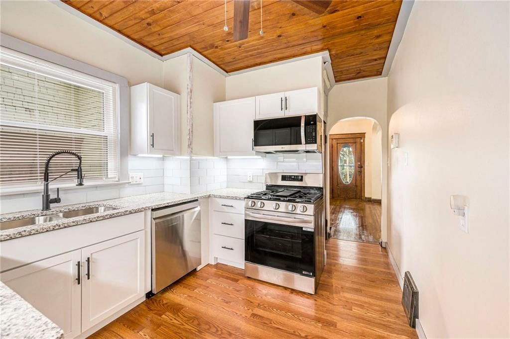 803 E 41st Street — photo 10