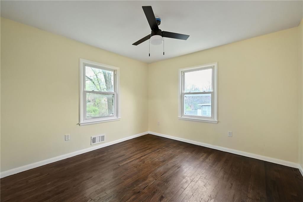 4705 Vermont Avenue — photo 8