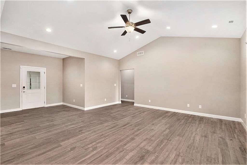7452 SW Crystal Lane — photo 10