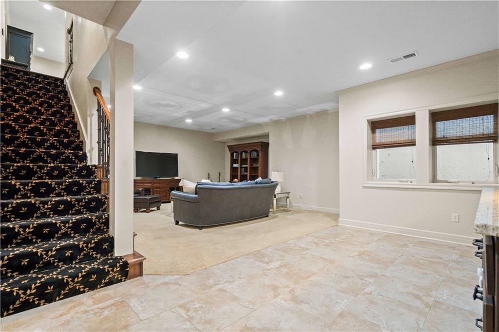 16400 Oakmont Street — photo 50
