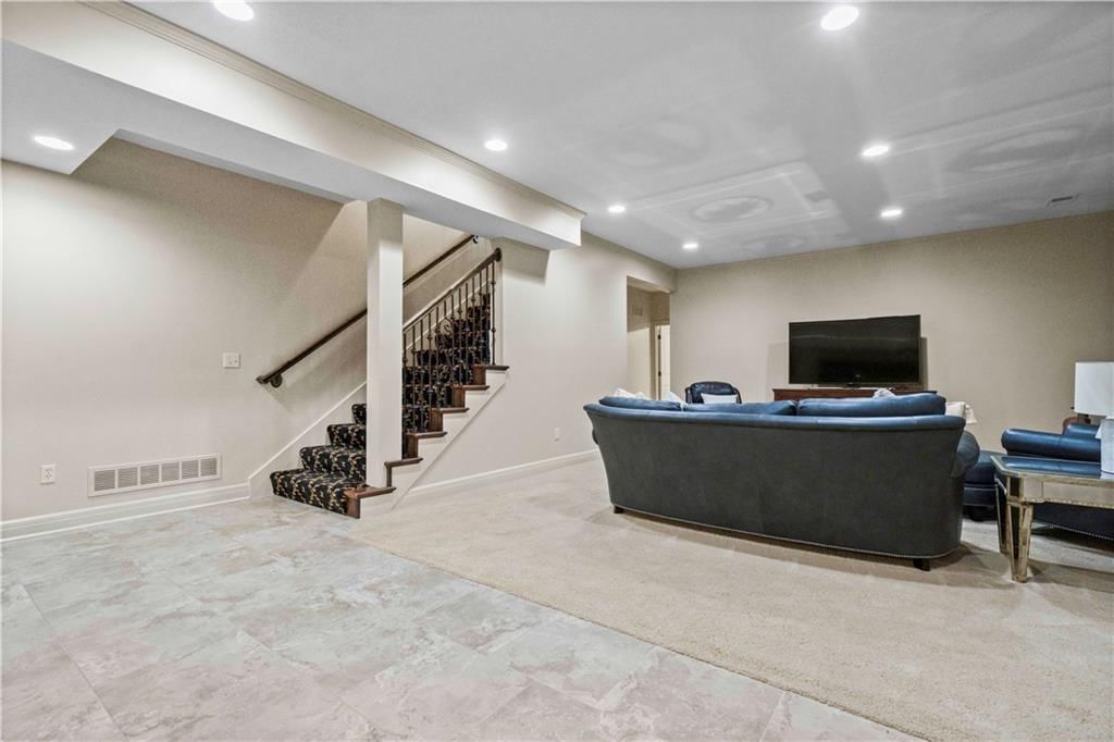 16400 Oakmont Street — photo 51