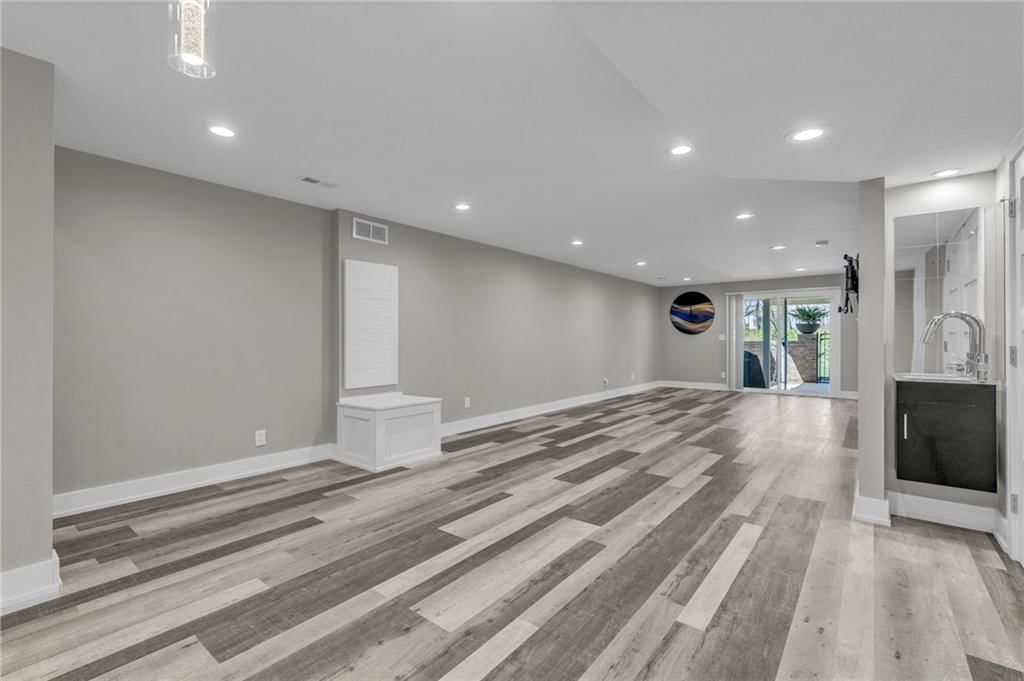 9210 N Gower Avenue — photo 34