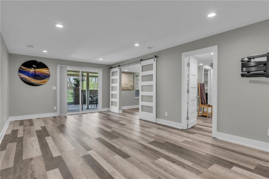 9210 N Gower Avenue — photo 37