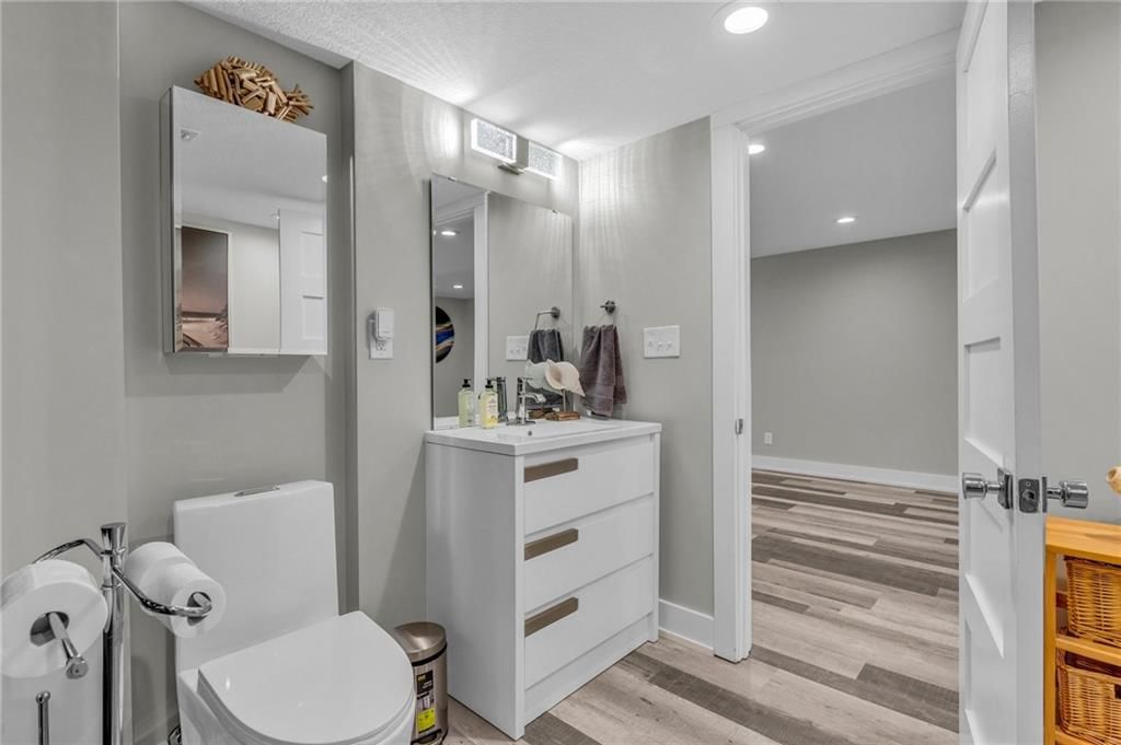 9210 N Gower Avenue — photo 43