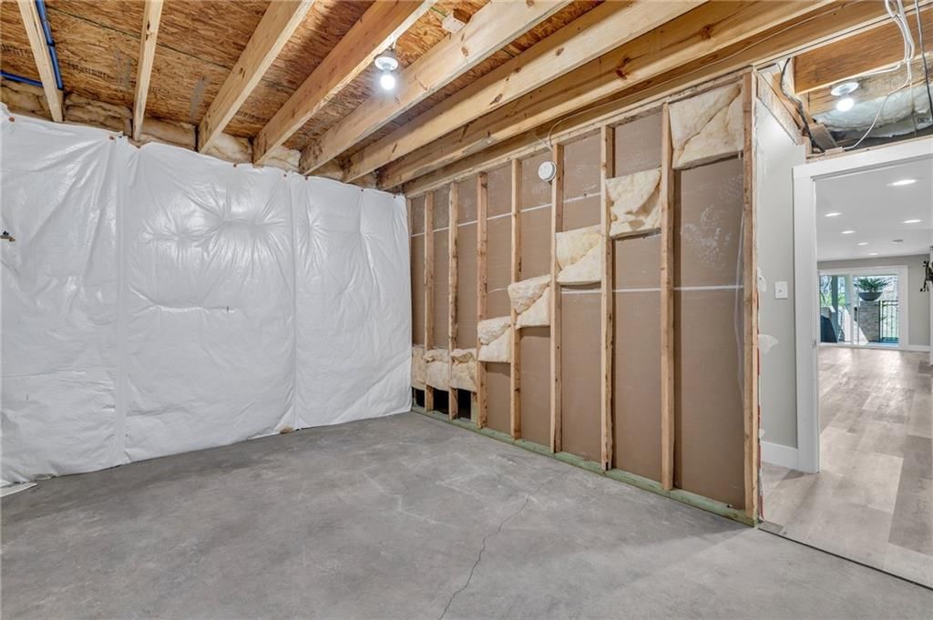 9210 N Gower Avenue — photo 51