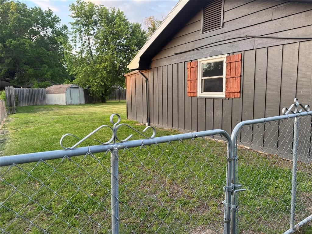 912 Circle Drive — photo 23