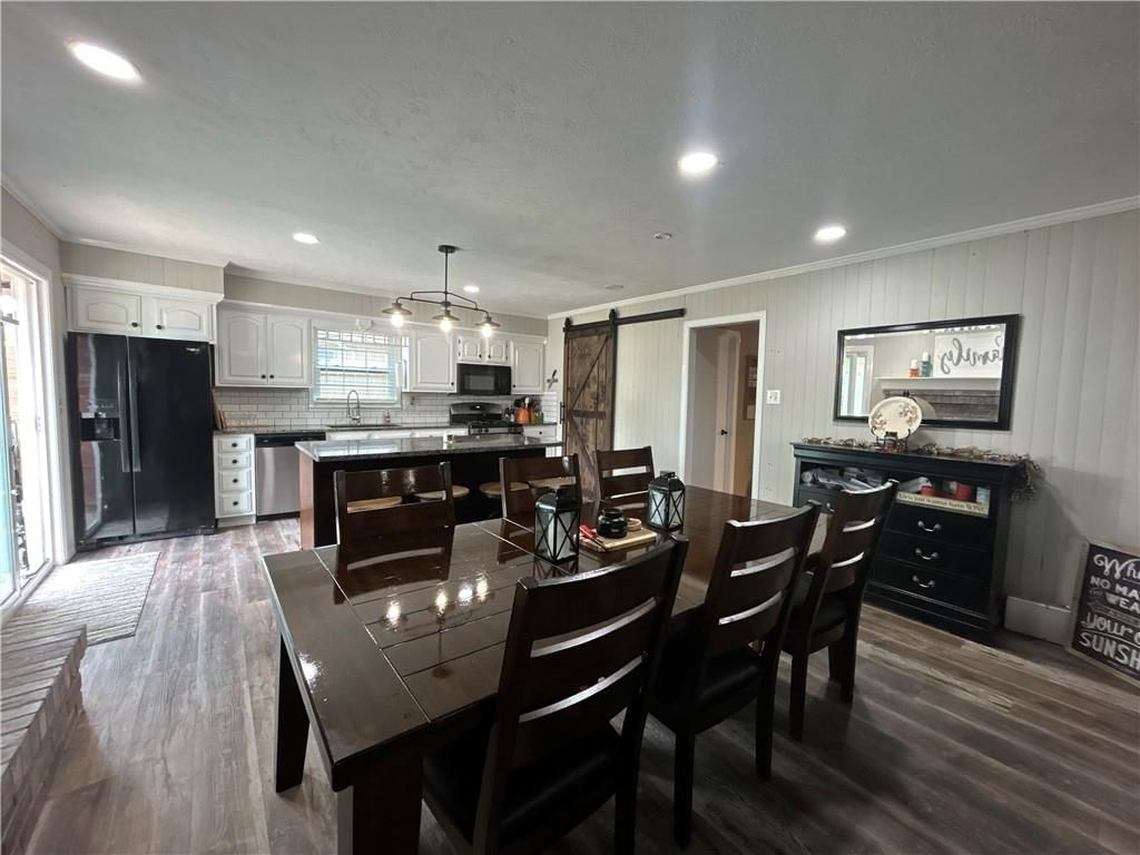 912 Circle Drive — photo 10