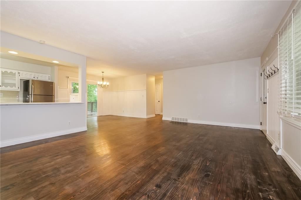 913 Ridgeway Drive — photo 6