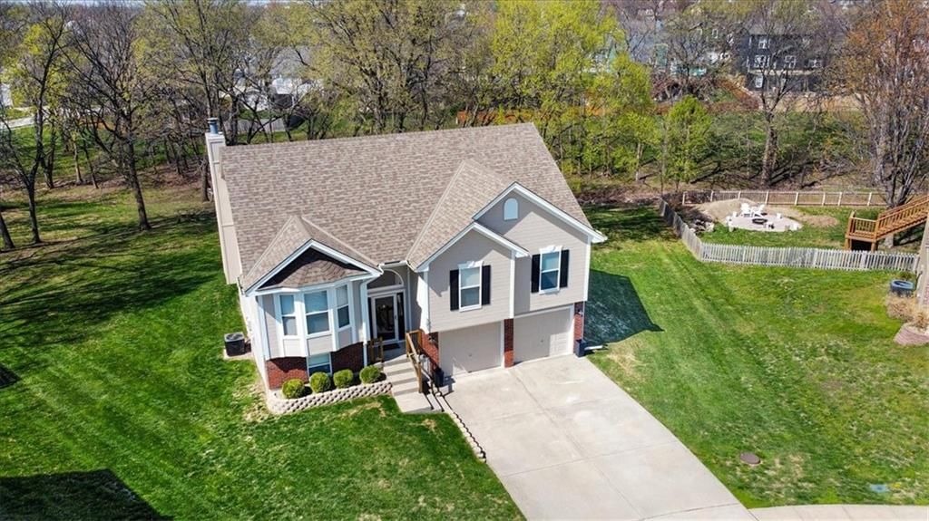 301 Amesbury Drive — photo 28