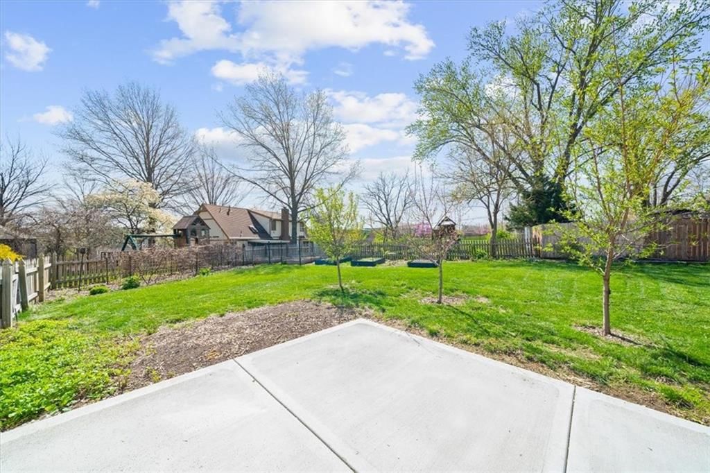 14609 W 58th Terrace — photo 33