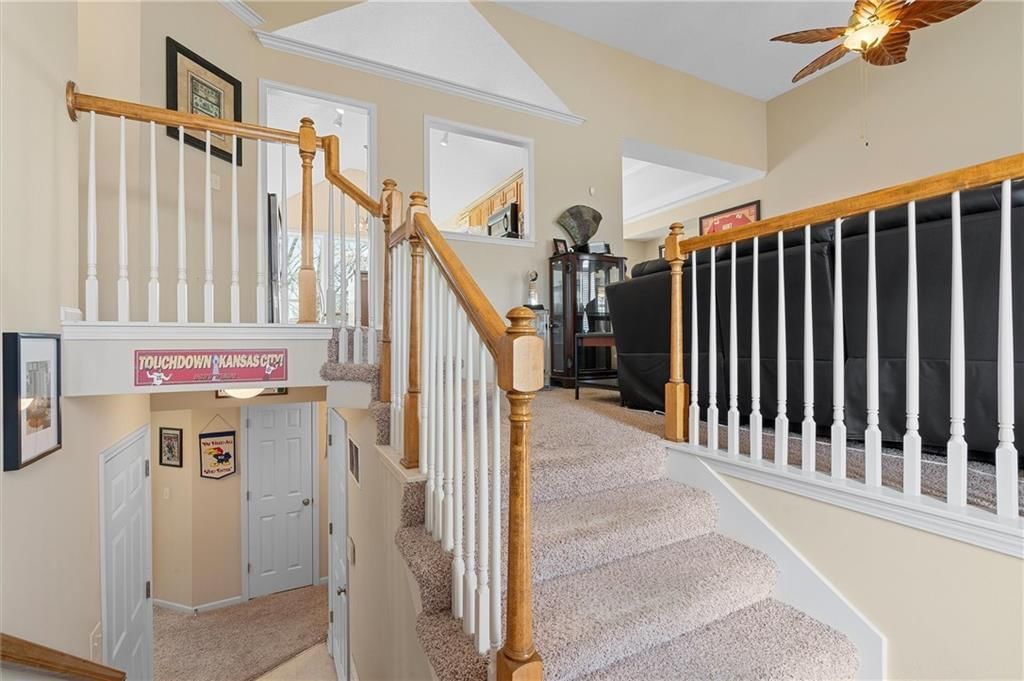 10105 N Hedges Avenue — photo 15