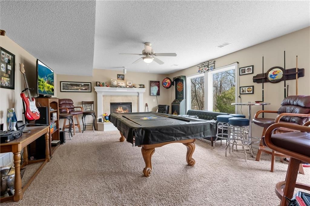 10105 N Hedges Avenue — photo 35