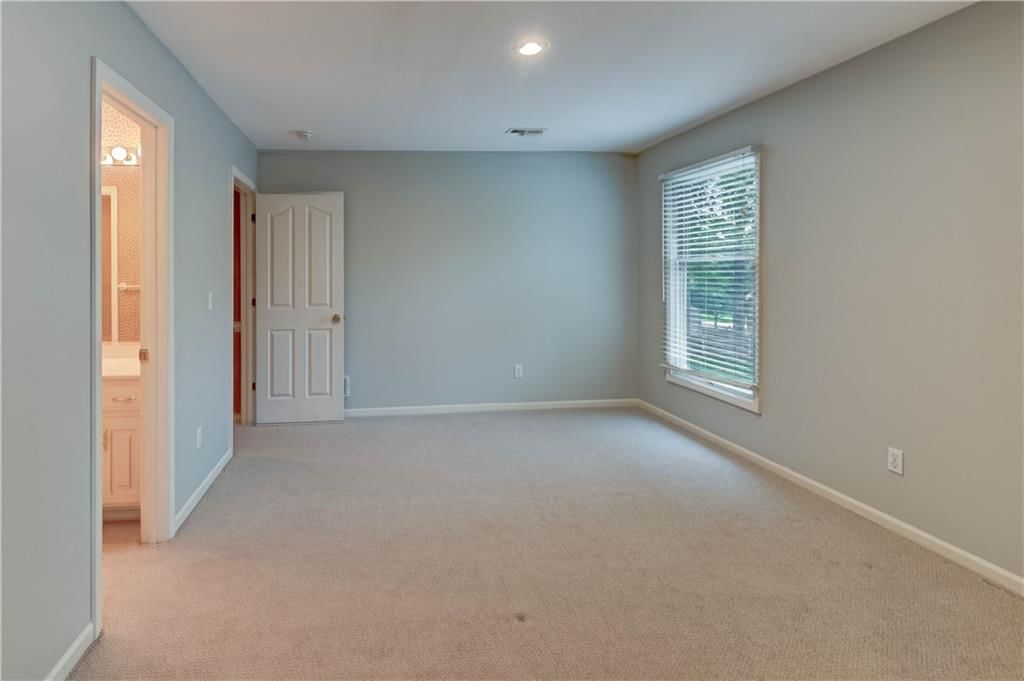 5406 Roundtree Street — photo 23