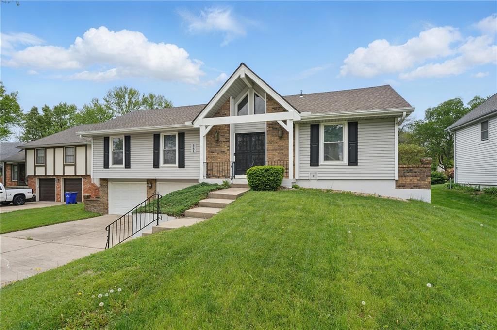 8204 S Kentucky Avenue — photo 3
