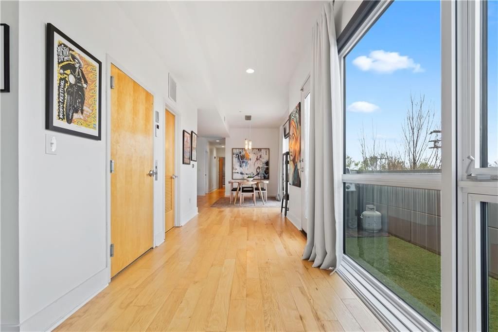731 W 16th Street — photo 11
