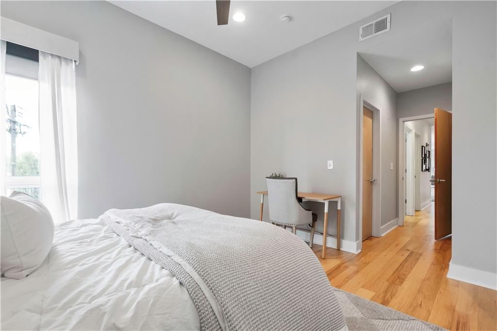 731 W 16th Street — photo 35
