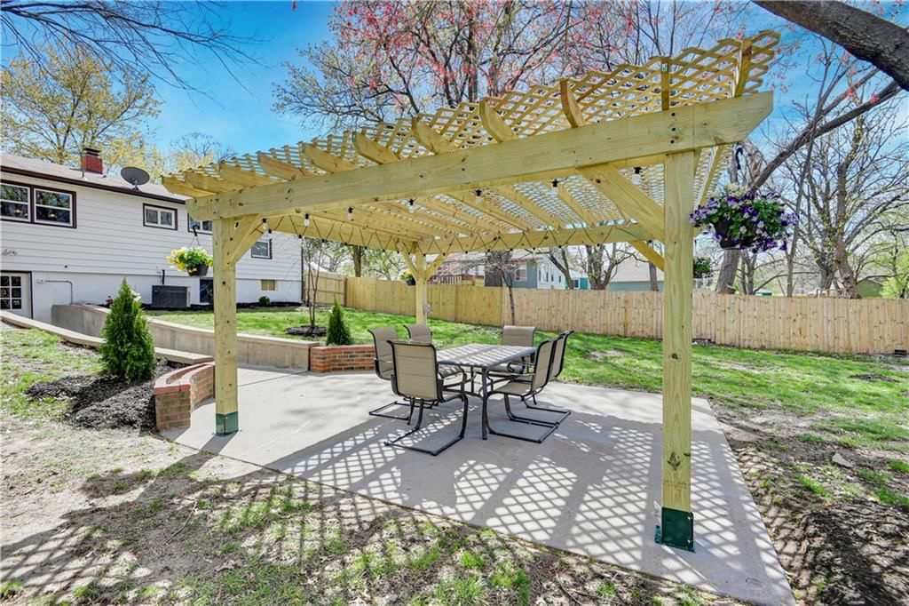 13316 W 90th Terrace — photo 29