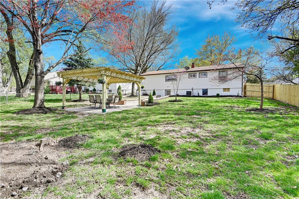 13316 W 90th Terrace — photo 31