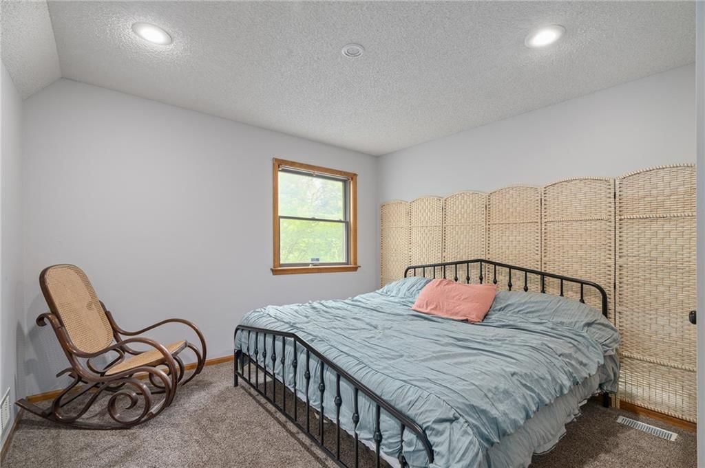 2102 W Dennis Avenue — photo 34