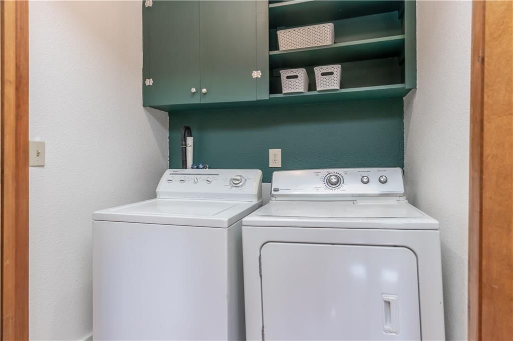 202 N Madison Street — photo 11