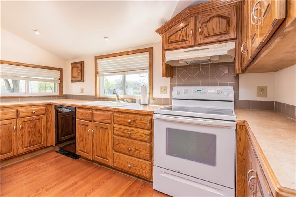 202 N Madison Street — photo 9