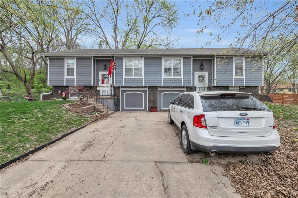 5824 NW Walnut Court — photo 3