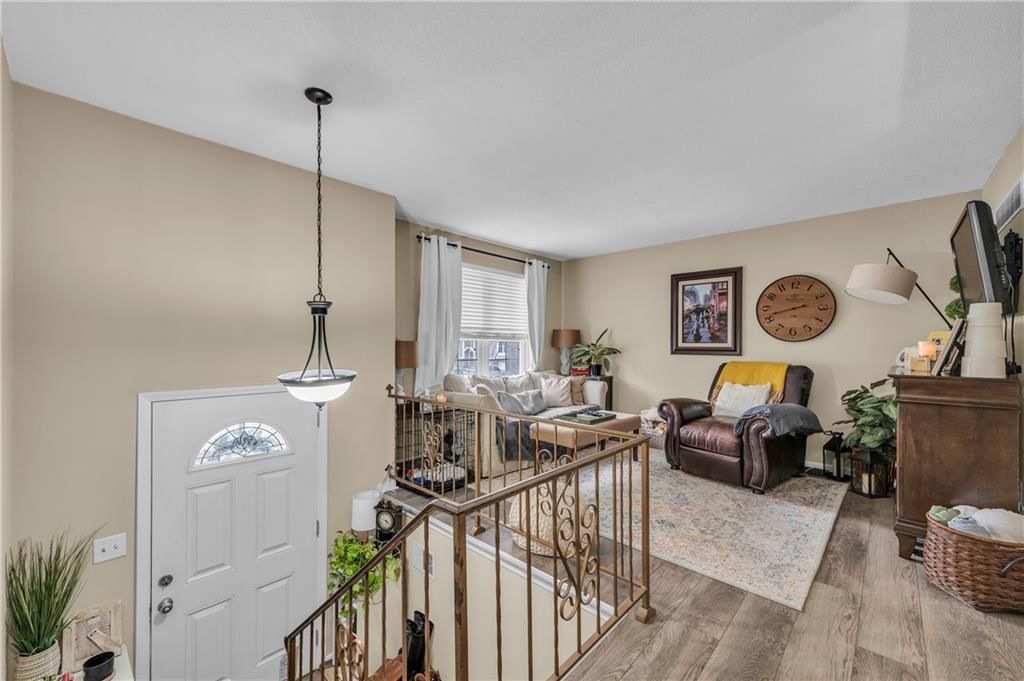 5824 NW Walnut Court — photo 5