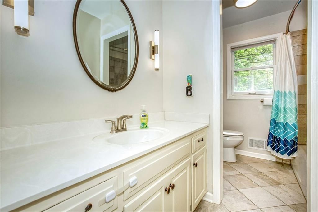 8841 Lamar Avenue — photo 34