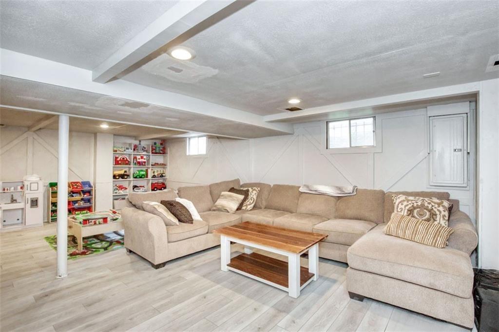8841 Lamar Avenue — photo 38