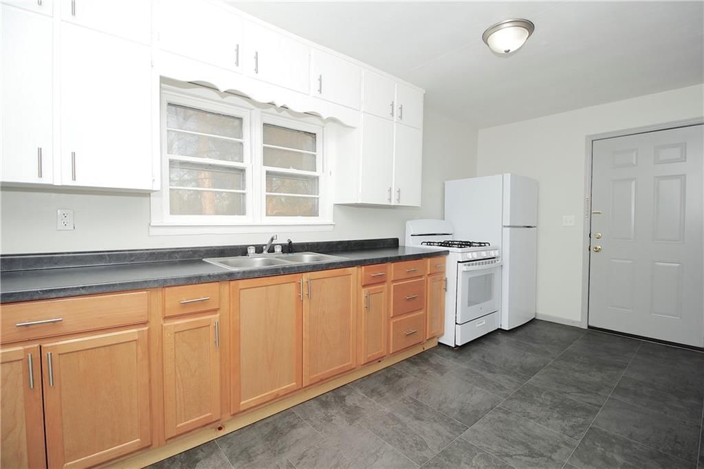 418 E 1st Avenue — photo 7