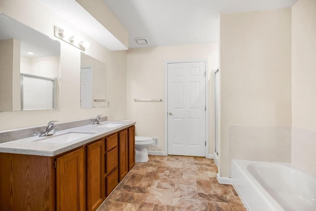 7130 N Kingston Court — photo 14