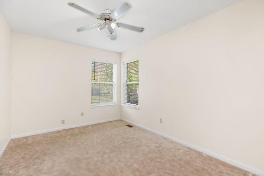 7130 N Kingston Court — photo 16