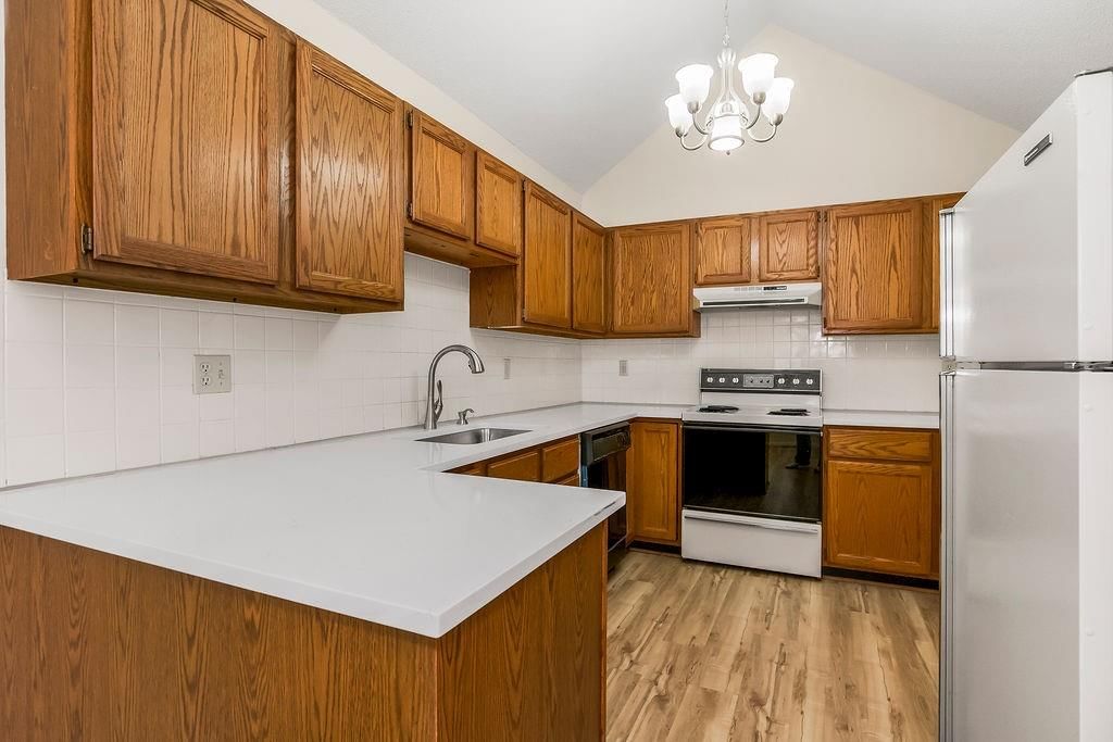 7130 N Kingston Court — photo 6
