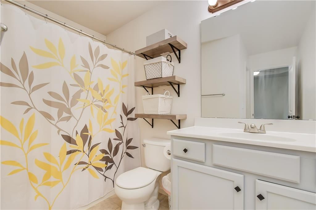 14324 Overhill Avenue — photo 13