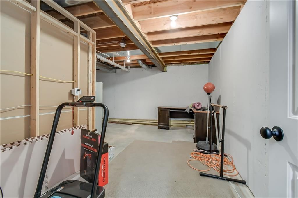 14324 Overhill Avenue — photo 23