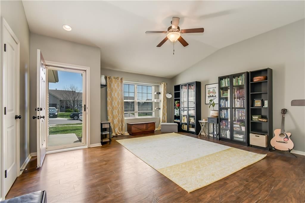 14324 Overhill Avenue — photo 5