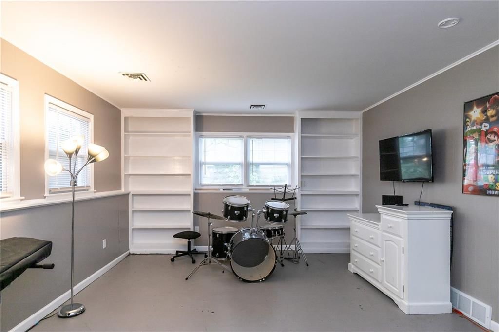 308 W Walnut Street — photo 27