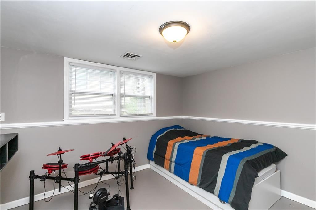 308 W Walnut Street — photo 31